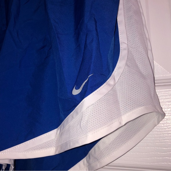 Nike running shorts - Picture 5 of 7